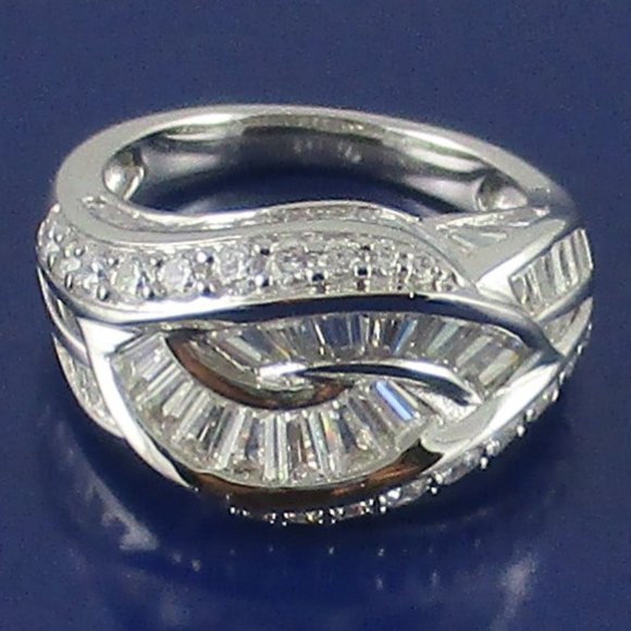 Victoria Wieck 3.18ct Absolute Interlocking Ring - Picture 2 of 8